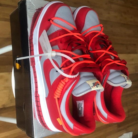 Off white Dunks got them as a gift been trynna get them off my hands. - Picture 3 of 4